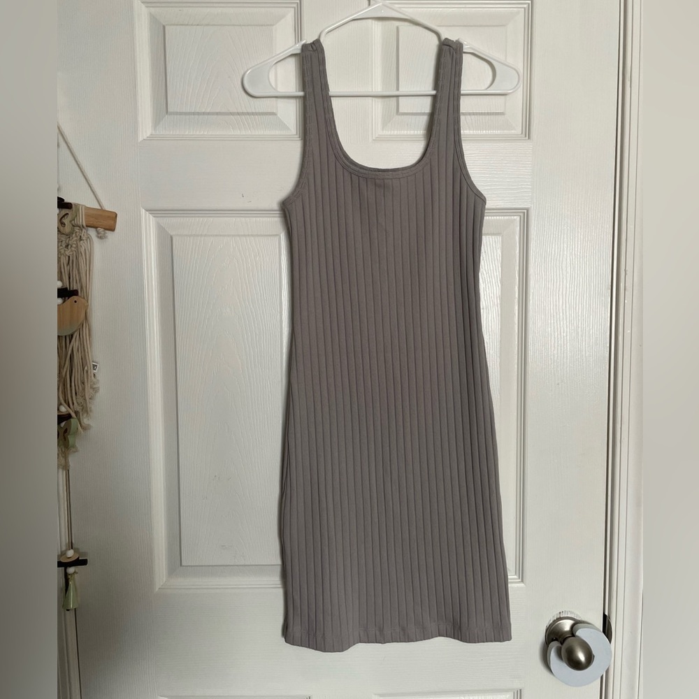 Old Navy Women’s Gray Ribbed Midi Dress Size Small